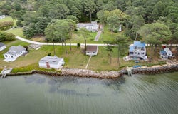 4229 BATTLE POINT RD, EXMORE, VA 23350