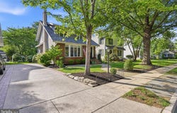 104 7TH Street, RIVERTON, NJ 08077