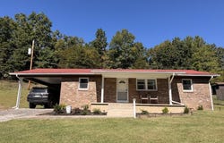 273 Acre Lane, Cedar Bluff, VA 24609