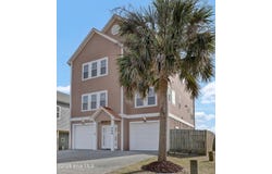 444 Little Kinston Road, Surf City, NC 28455
