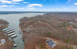 85 BREEZE Pt SE, Savannah, TN 38372