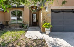 1812 Wandering Trail, Pleasanton, TX 78064