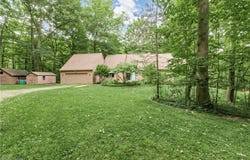 15490 Riddle Road, Chagrin Falls, OH 44022