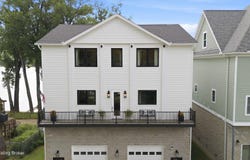 1222 Riverside Dr, Prospect, KY 40059
