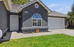 942 Boxwood Lane, Lemoore, CA 93245