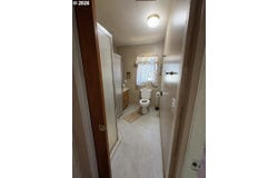 204 CHESTNUT St, Murdock, WA 98635