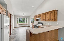 1400 E Northstar Ln, Sioux Falls, SD 57108
