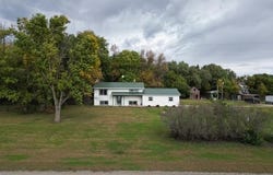 35566 720th Avenue, Morton, MN 56270