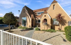 2839 Hillcrest Drive, Los Angeles, CA 90016
