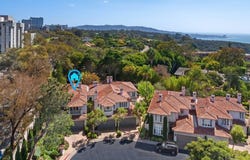 9606 Claiborne Square, La Jolla, CA 92037