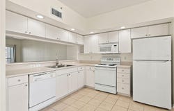 1200 COUNTRY CLUB Drive, LARGO, FL 33771