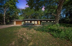 3446 Charing Cross Road, Ann Arbor, MI 48108