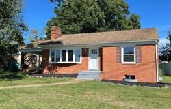 123 S DEFORD Avenue, LURAY, VA 22835