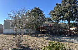 470 Pr 1519, Bandera, TX 78003