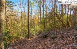 Midway Road, Newland, NC 28657
