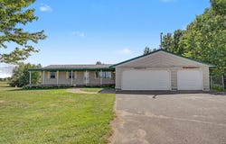 37981 Southfork Road, Hinckley, MN 55037