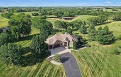 4808 NE 137th Street, Smithville, MO 64089