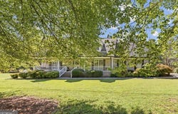 3906 Laurens Lane, Snellville, GA 30039