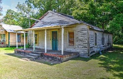 108 S Maple St, Adel, GA 31620