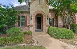 13825 E Riviera Drive, Fort Worth, TX 76028