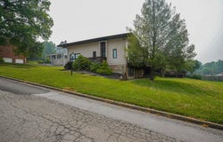 6 Rush Avenue, Wheeling, WV 26003