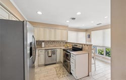 100 Baker Court, Island Park, NY 11558