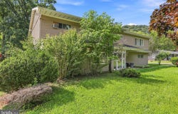 1076 BRADDOCK Road, CUMBERLAND, MD 21502