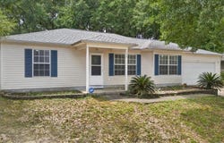 326 Lakeview Drive, Crestview, FL 32536