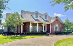 600 Techeview Drive, Berwick, LA 70342