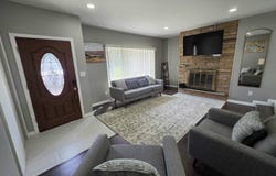 2301 Greenbriar Lane, Lindenhurst, IL 60046