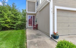 4701 Haden Court, Kansas City, MO 64136