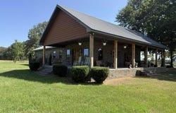 228 Polk Road 188, Mena, AR 71953