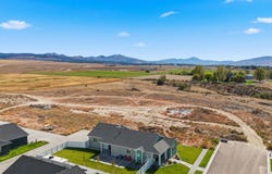 6100 Reflection Ridge Dr, Chubbuck, ID 83201