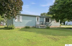 419 3rd Ave NW, Winnebago, MN 56098