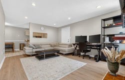 7 Thoreau Ct, Natick, MA 01760