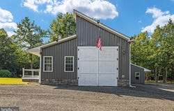 FLAT IRON Road, MONTROSS, VA 22520