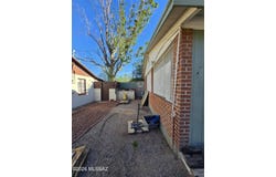 2252 E Grant Road, Tucson, AZ 85719