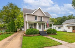 148 E Washington St, Lake Mills, WI 53551