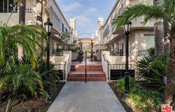 2405 34th St, Santa Monica, CA 90405