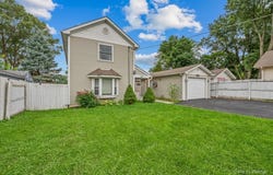 122 S Edison Avenue, Elgin, IL 60123