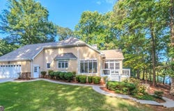320 Laurel Lakes Drive, Carrollton, GA 30116