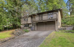 2879 TIMBERLINE Dr, Eugene, OR 97405