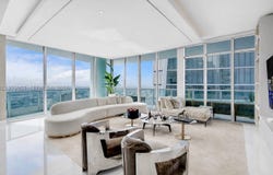 900 Biscayne Blvd, Miami, FL 33132