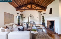 63 La Cuesta Rd, Orinda, CA 94563