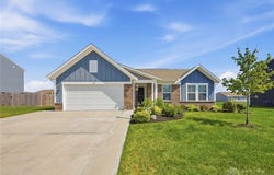 790 Hunters Run Drive, Brookville, OH 45309