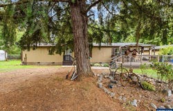 1606 11th St, Sweet Home, OR 97386