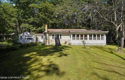 108 Case Lane, Cresco, PA 18326