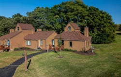 10 Farmstead Drive, GALENA, IL 61036