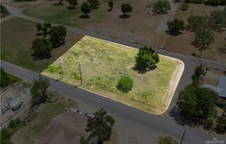 931 S Garza Avenue, La Joya, TX 78560