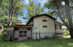 65 Cone Lane, Hawley, PA 18428